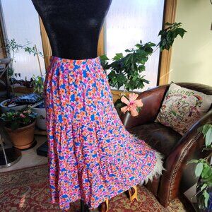 25216  NWT Skies Are Blue Boutique Brand Floral Skirt Blue/Tangerine!! Small